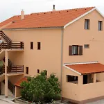 Lucija *