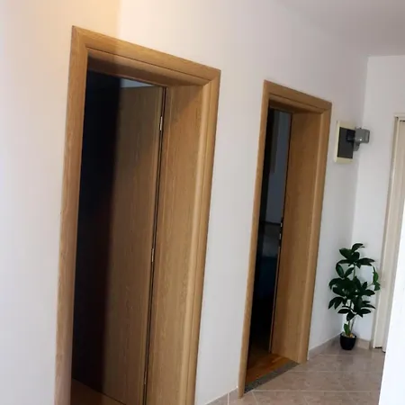 Lägenhet Lucija *